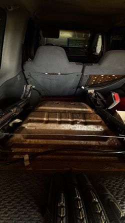 2001 Nissan Xterra Seats — Poor Condition