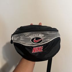 Nike supreme waist bag 