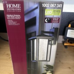 Mauvo Canyon LED Outdoor Wall Light Fixture