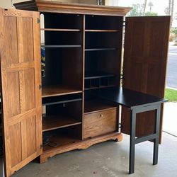 Entertainment desk