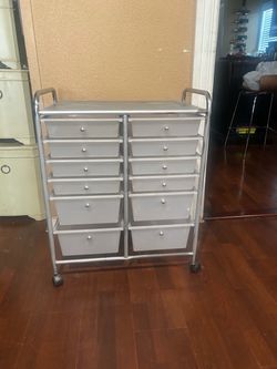 12 drawer chrome organizer on wheels:good condition