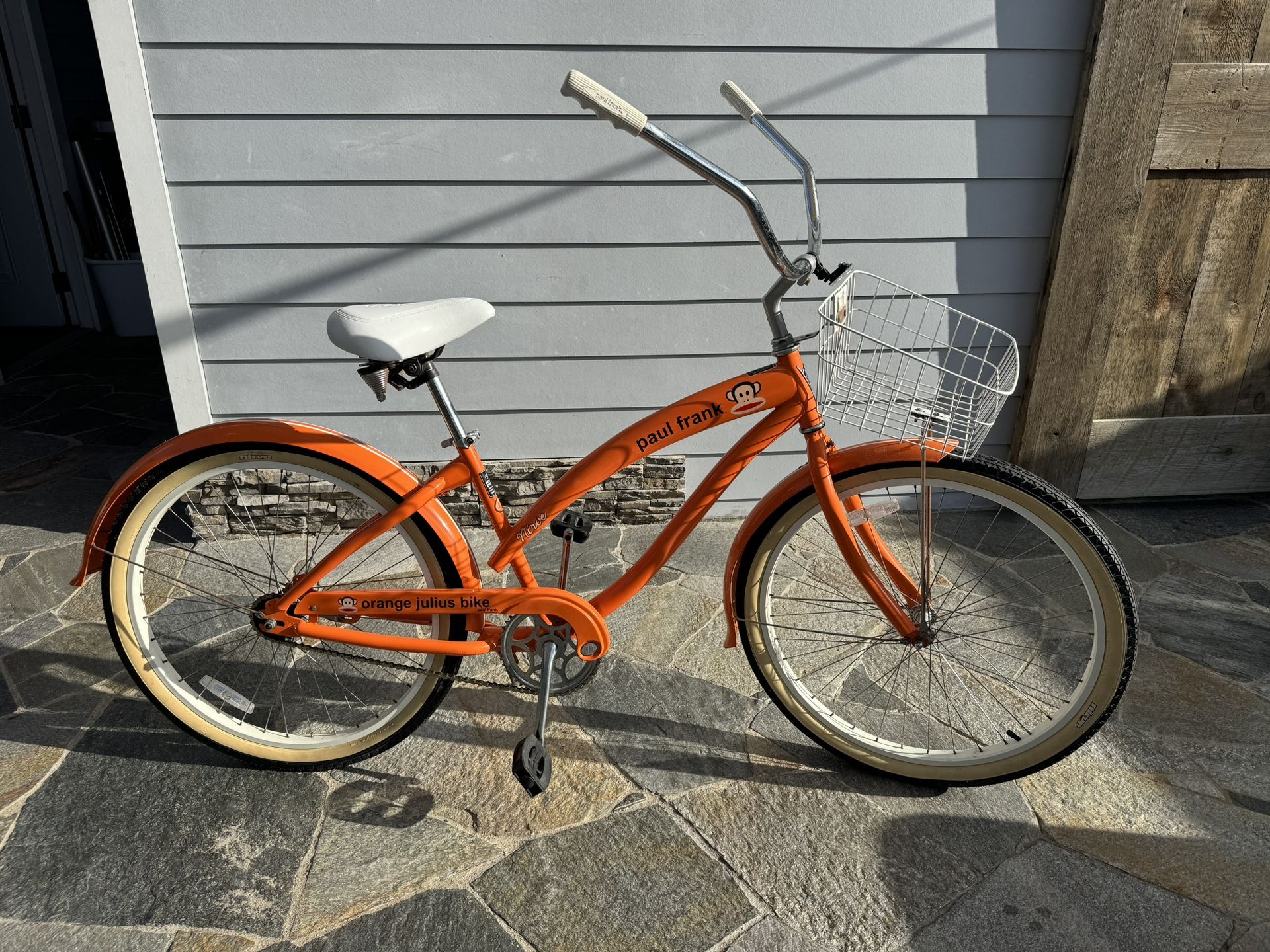 Nirve paul clinique frank beach cruiser
