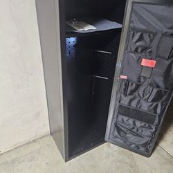 Locker With Digilock  Black 5 Ft In Height