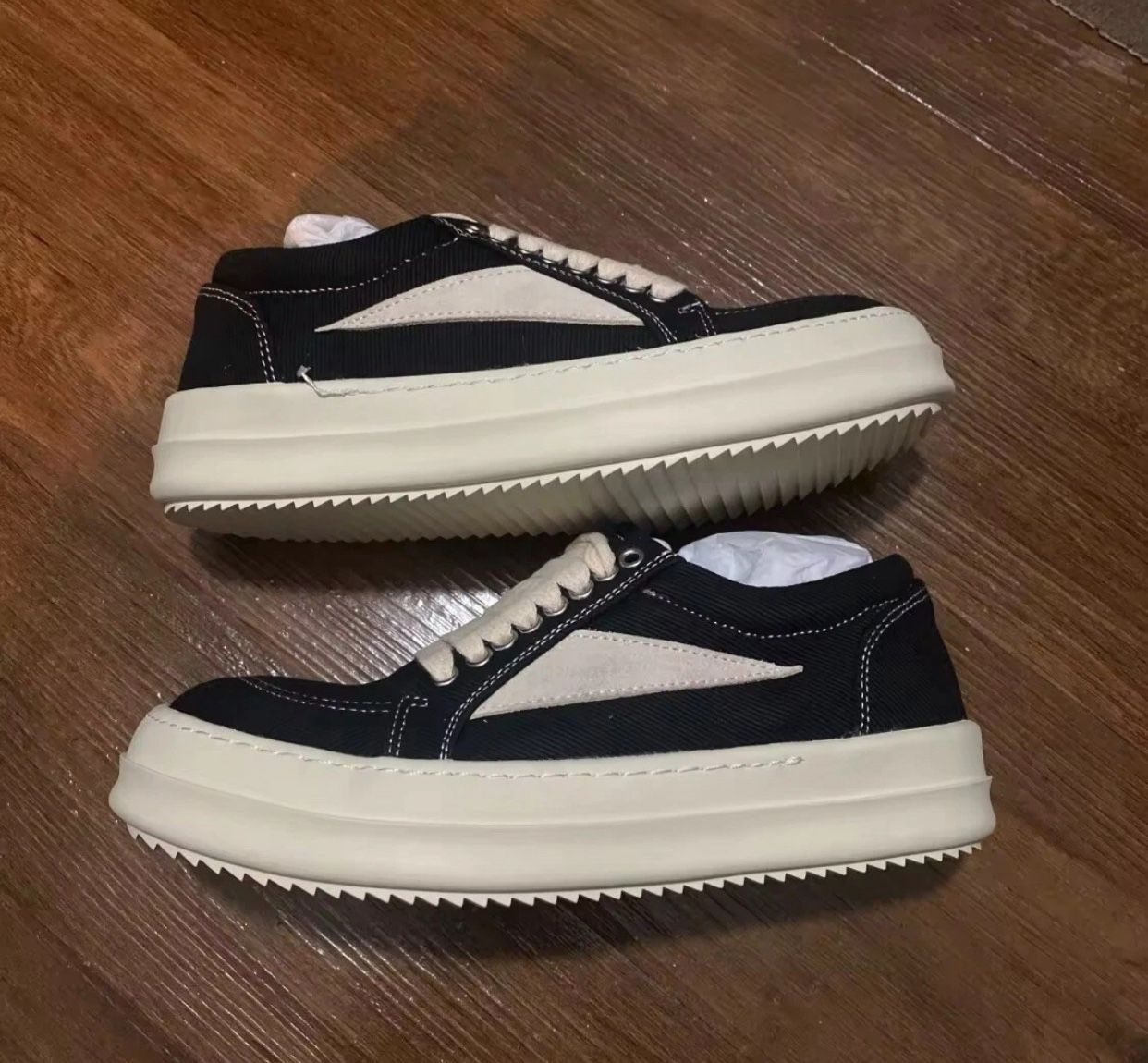 New Size 8 RO Designer Luxury Sneakers