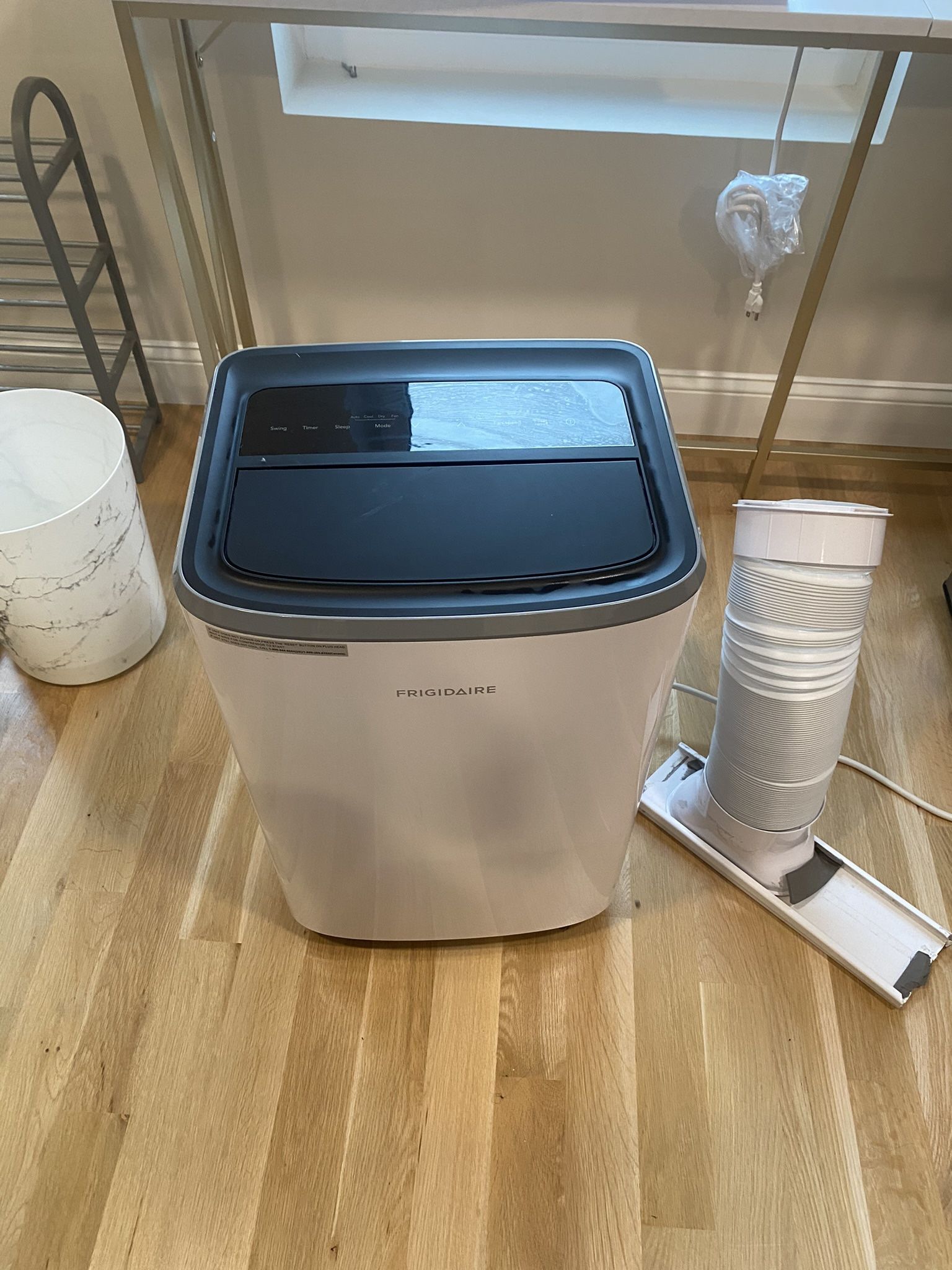 Frigidaire - 3-in-1 Portable Room Air Conditioner - White.