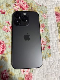 iPhone 14 Pro Space Black 128GB. Factory Unlock For All Carriers In Perfect Condition. Great Battery of 84%