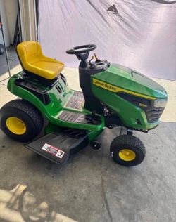 John Deere S100 42 in. 17.5 HP Gas Hydrostatic Riding Lawn Mower