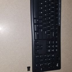 LOGITECH WIRELESS COMBO