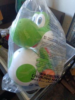 Yoshi popcorn bucket