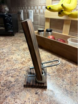 Cell phone cradle
