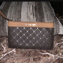 Michael Kors Wristlet 