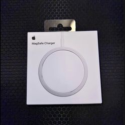 Brand New Apple iPhone Wireless Charger MagSafe 