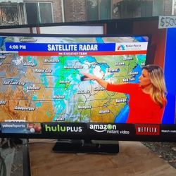 70" VIZIO 1080P HDTV WITH ROKU REMOTE CONTROL AND HDMI PORTS $300 FINAL PRICE 