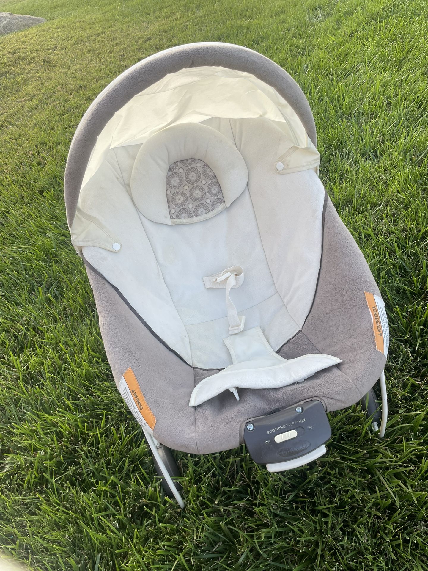 Graco soothing vibration Infant/Baby Seat, Sleeper Bouncer.