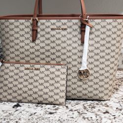 ♥New Michael Kors Set♥