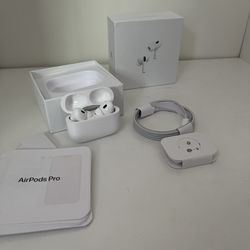 *BRAND NEW* Airpods pro gen 2