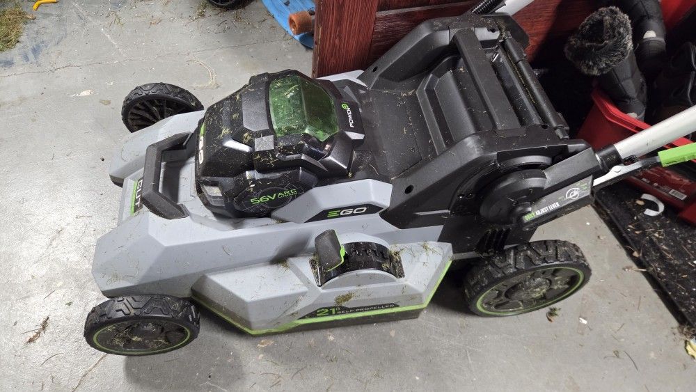 🌿 EGO Power+ 56V Self-Propelled Lawn Mower Kit – 7.5Ah Battery – $550 OBO