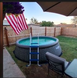 Like New Funsicle Inflatable Above Ground Pool with Ladder 12' x 36"