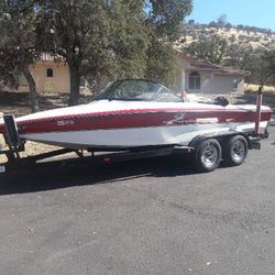 Centurion Boat (1996)