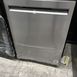 Kitchen Aid Dishwasher In Stainless Steel New Open Box 