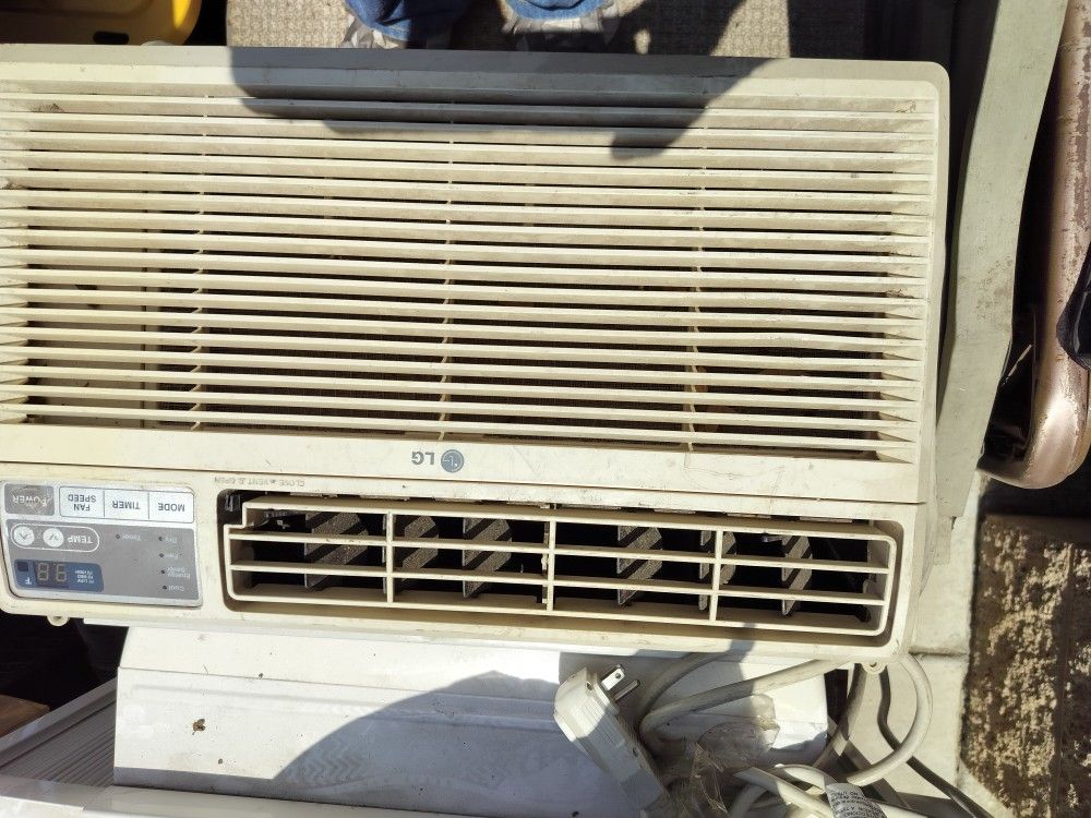 Window Air Conditioner