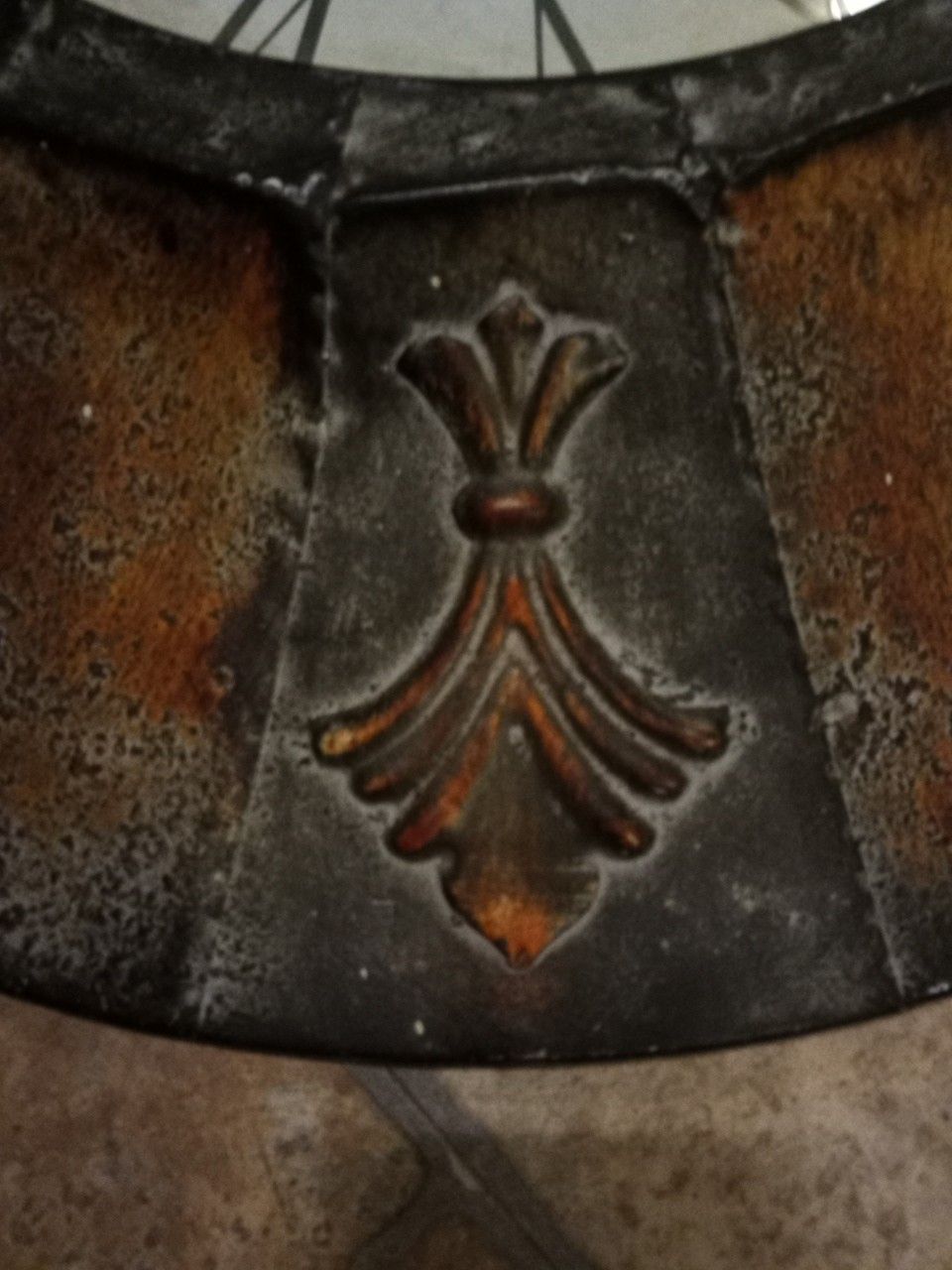 24" Edinburgh Clock Works Co London England, Metal Edges for Sale in