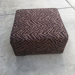 Cute Ottoman/ Coffee Table