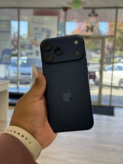 iPhone 17 Pro Max 6.9" (Unlocked) 256GB Good Deep Blue
