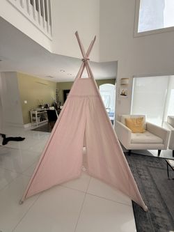 Pottery Barn teepee Tent