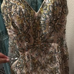 Dresses 