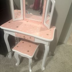 Girls Vanity