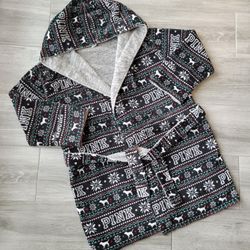 PINK VICTORIAS SECRET ROBE WOMENS SIZE M/L BLACK DOG FLEECE FAIR ISLE HOODED 2016