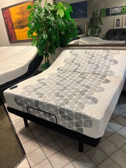🔥queen size adjustable set $699🔥
