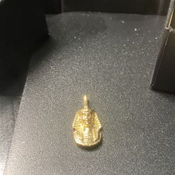 14k Pendant 