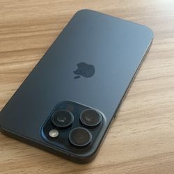 iPhone 15 Pro Max 512GB Factory Unlocked Apple Intelligence