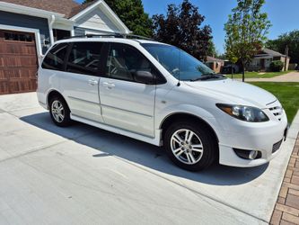 2005 Mazda MPV