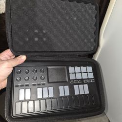Kong Nanokey Studio  Midi Kyboord 