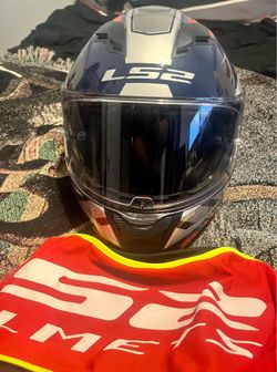 LS2 Stream Evo motorcycle helmet