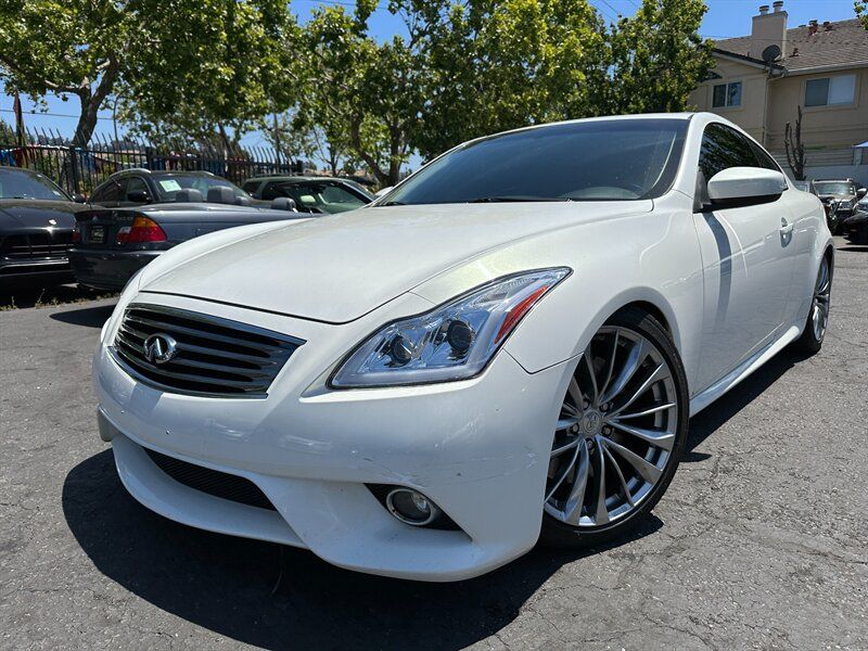 2011 INFINITI G37 Coupe Sport M6