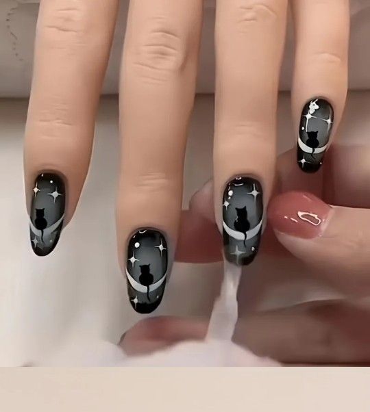 24-pcs. Black Cat Medium Press-On Nails