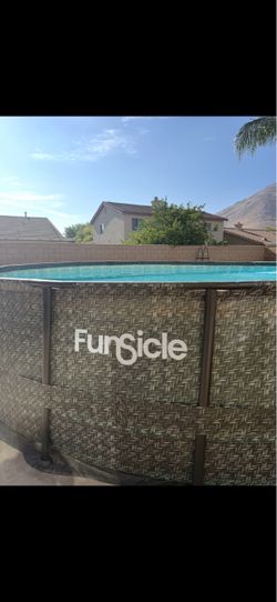 FREE POOL- 10, 000 gallon pool