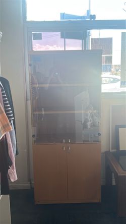 Retail display cabinet