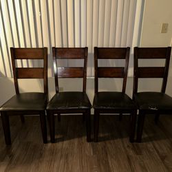 Family Dining Table (10)