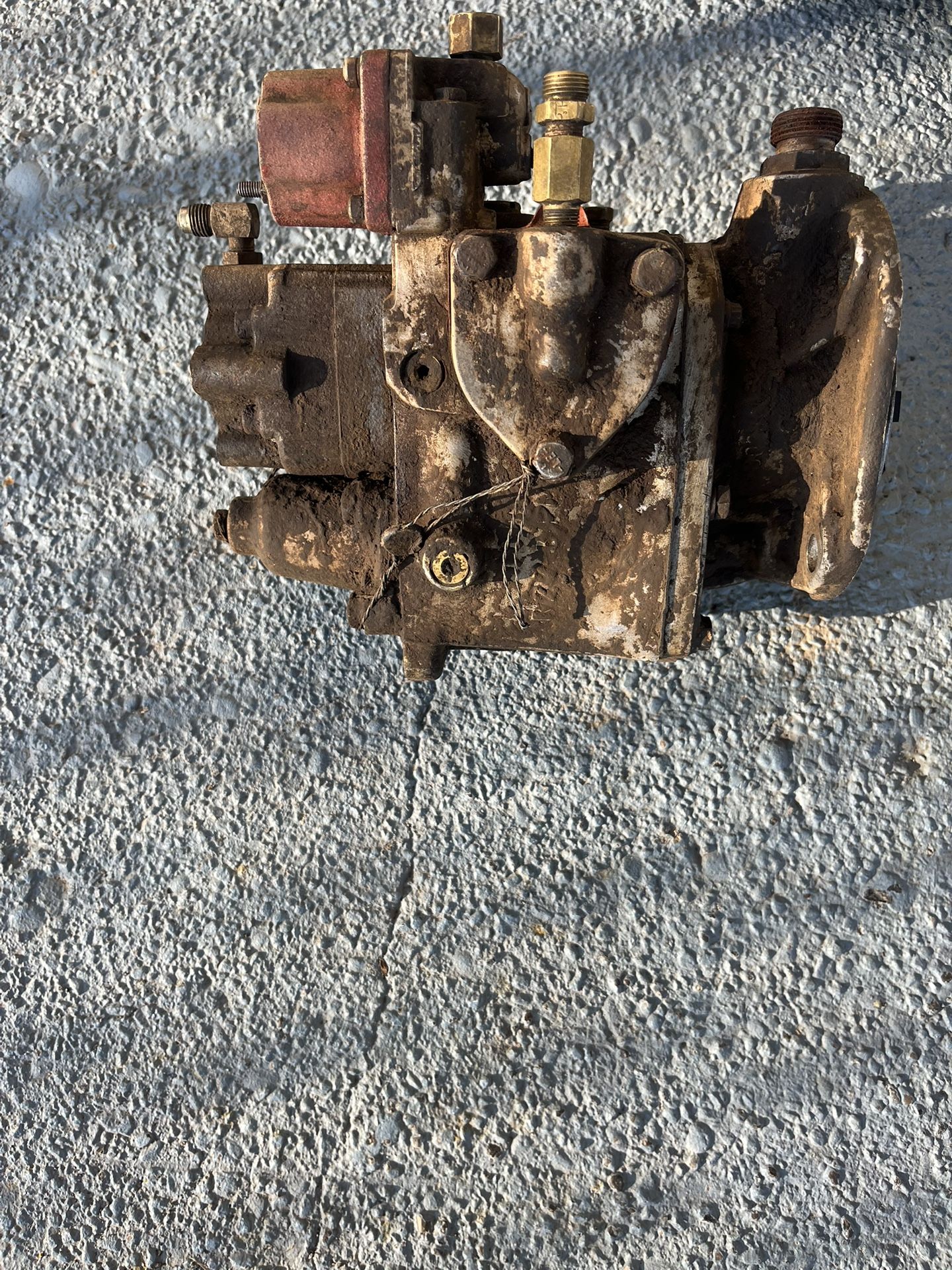 Fuel Pump For Big Cam 350 Cummins