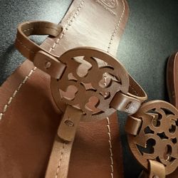 Tory Burch Mini Miller Sandal size 9.5 tan leather flats slip on l