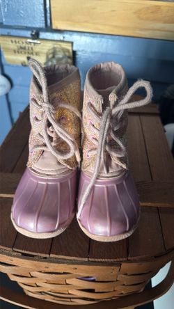 Toddler boots size 9