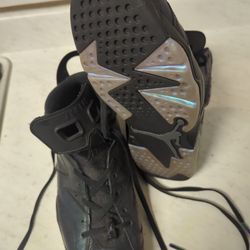 Selling My Brand New Shoe's 
