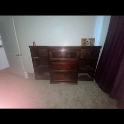 dresser/blackout curtains/ mattress