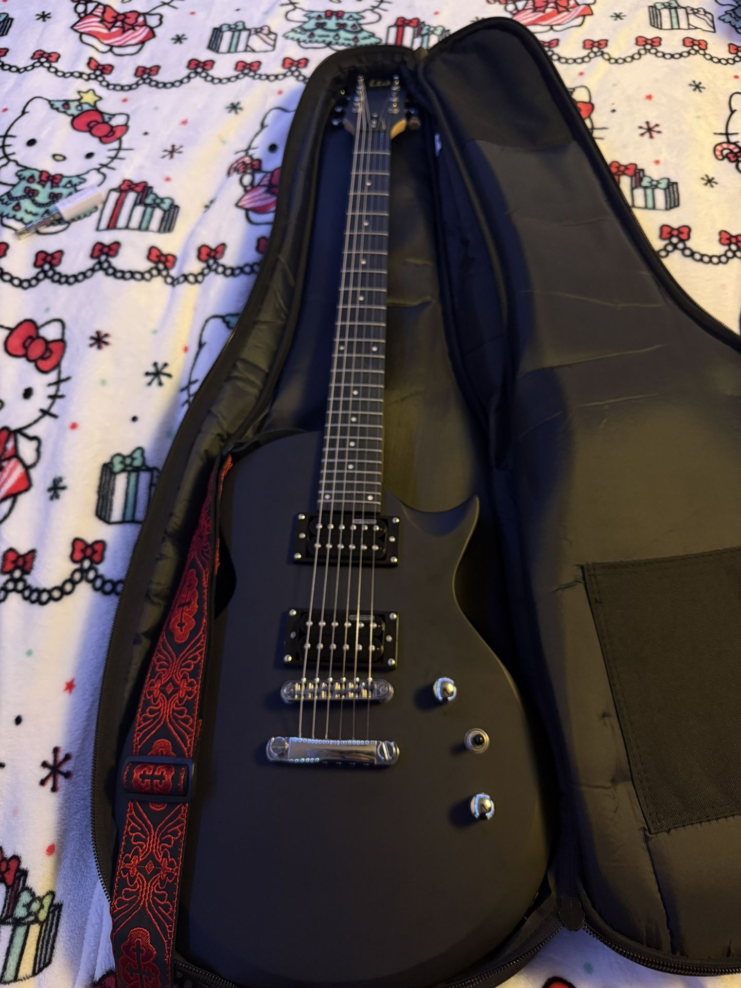 Ltd EC-13 6 strings Electric guitar and Fender amplifier (together)