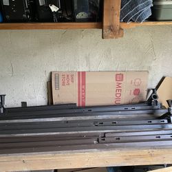 ADJUSTABLE METAL BED FRAMES